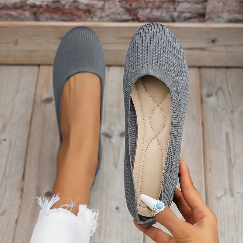 Women’s Round Toe Slip-On Knit Flats